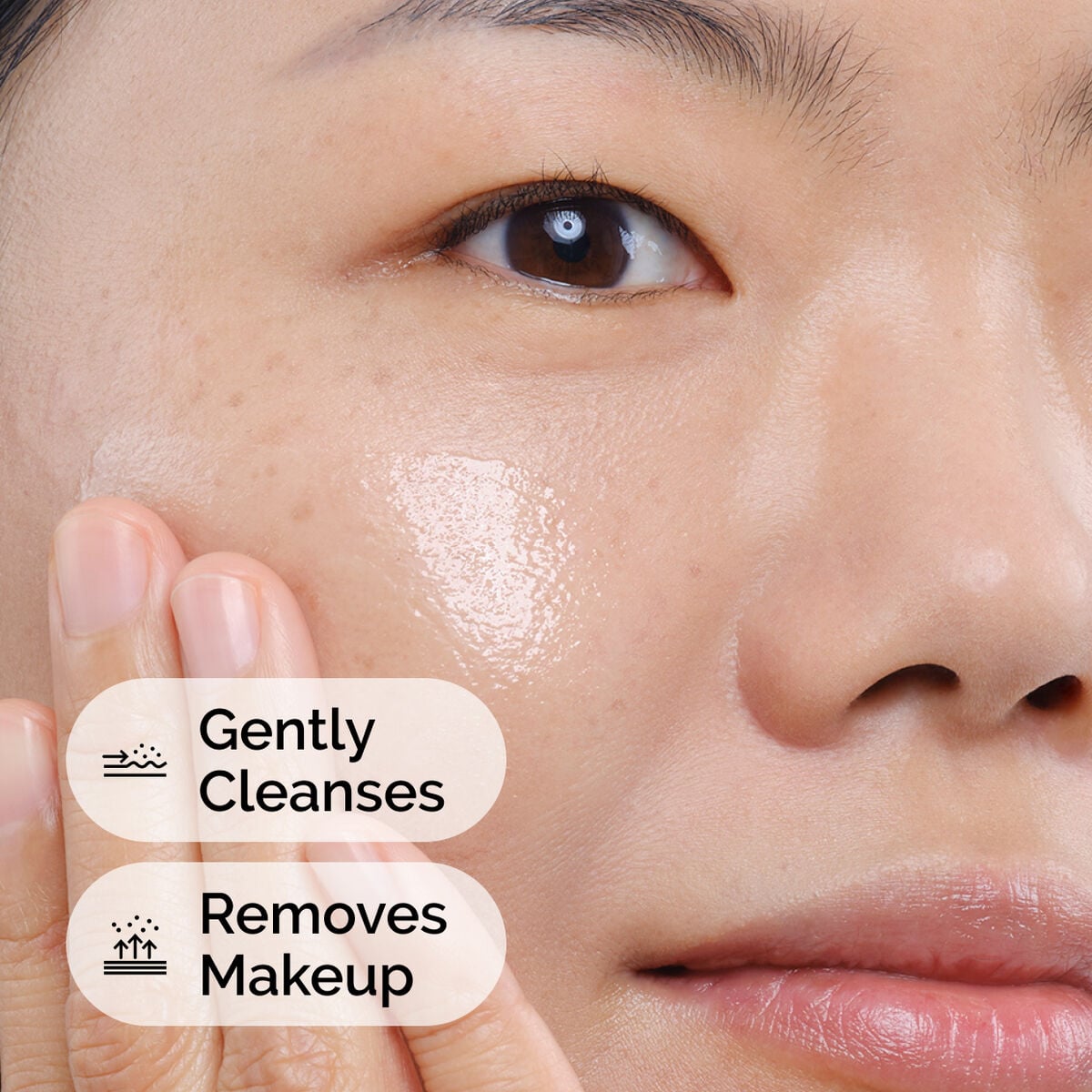 squalane-cleanser-w7 ord-squalane-cleanser-model-application-with-benefits.jpg